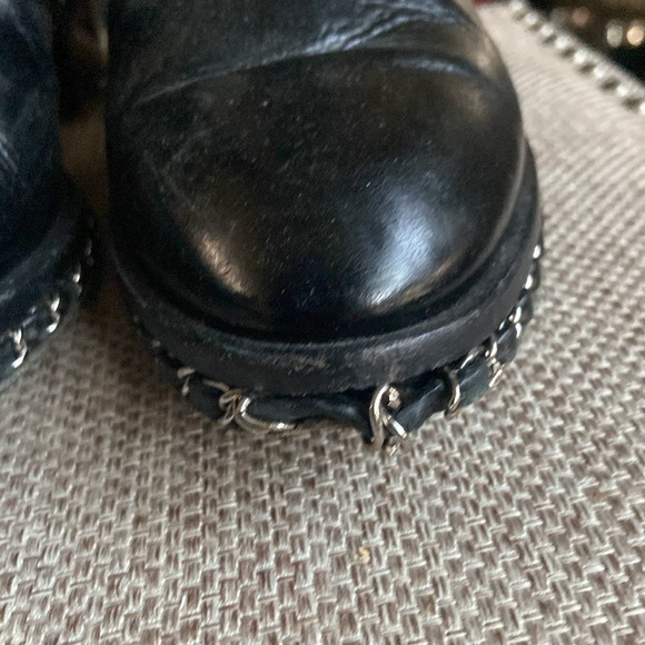 Chanel Classic Black Leather Booties with Chain Detail SZ 42 - USED - Picture 5 of 5